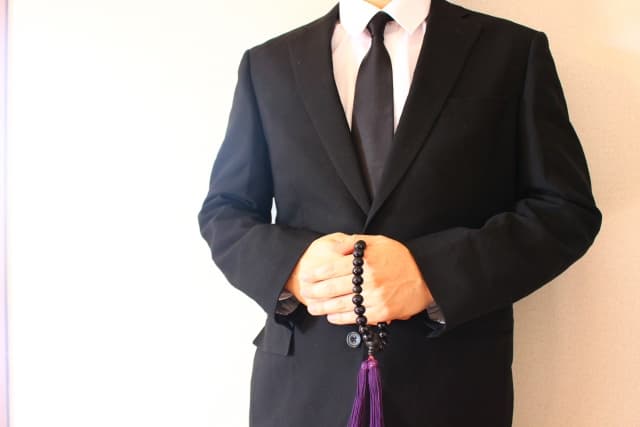 喪中のお正月、どう過ごす?控えるべき行事と許される習慣を徹底解説