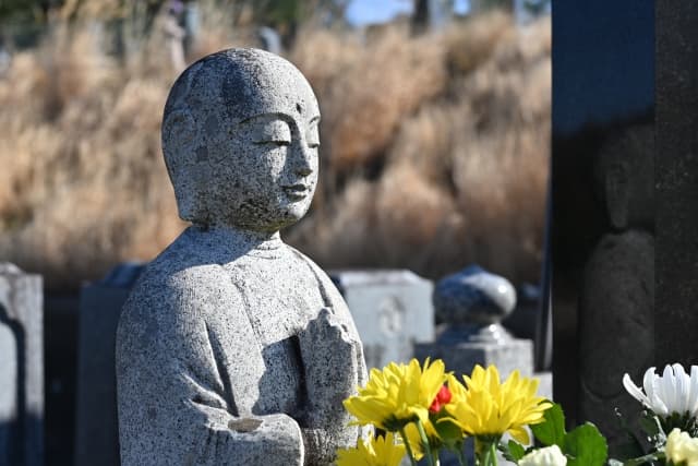 地蔵盆はいつ?何をする?行事の意味と地域差をわかりやすく解説
