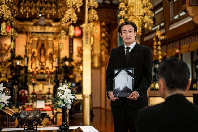 葬儀を行うために必要なものと最低限すべきこと:流れや負担を軽減する準備方法まで完全ガイド